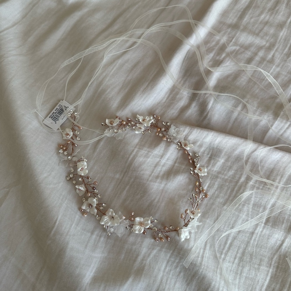 Gorgeous bridal crown